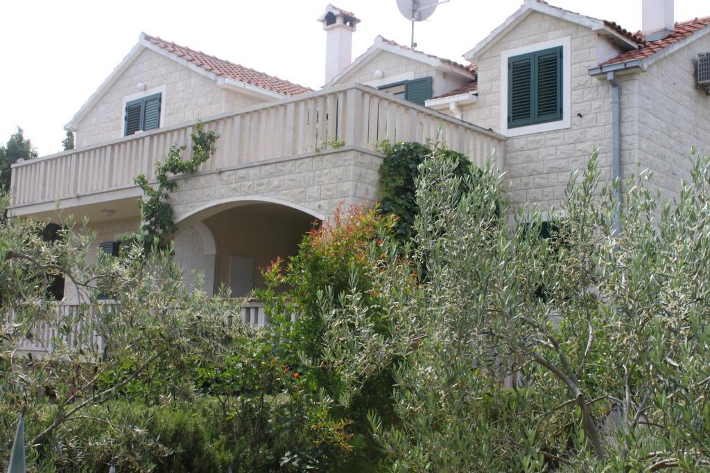 Oasis Apartments Sutivan Dış mekan fotoğraf
