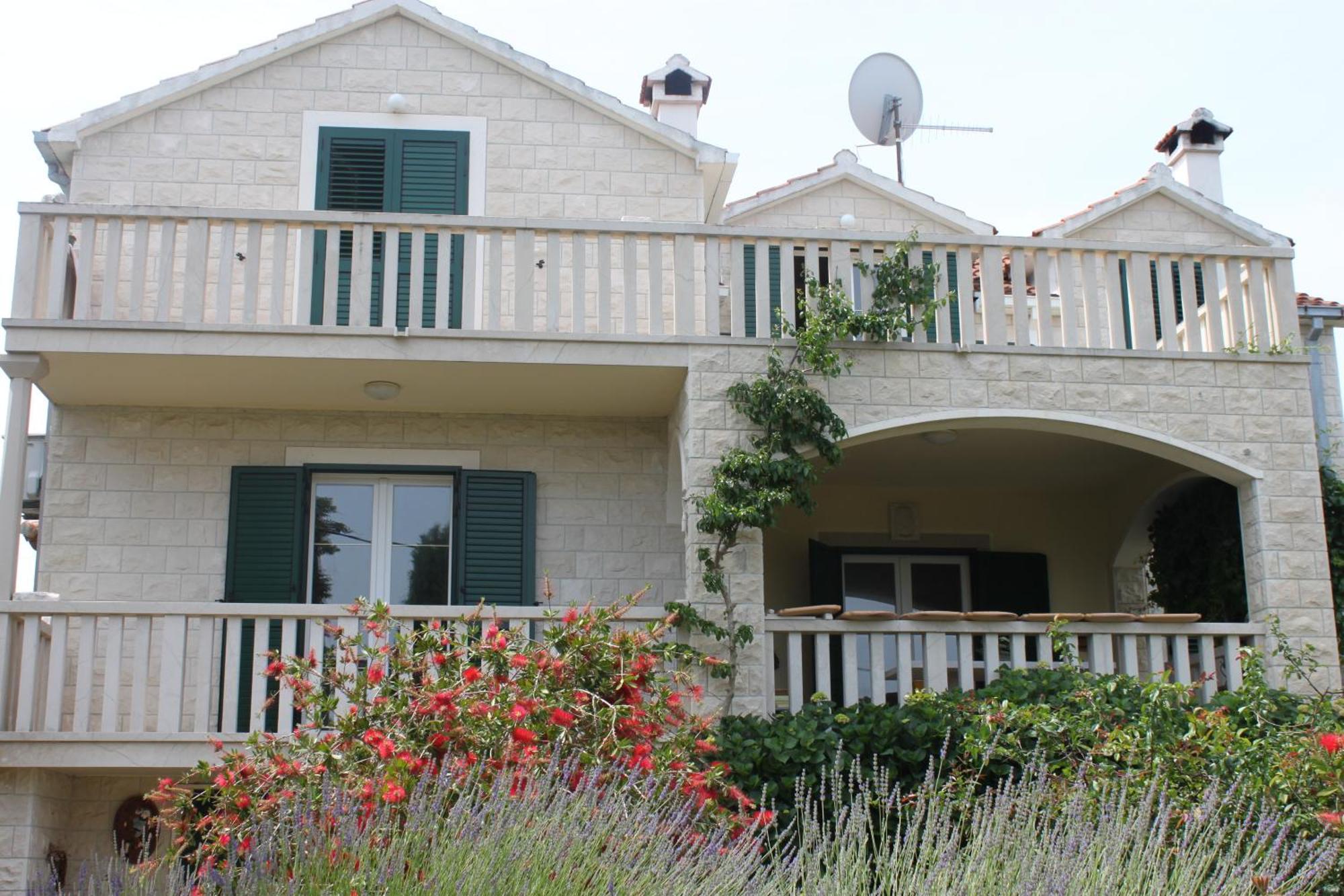 Oasis Apartments Sutivan Dış mekan fotoğraf